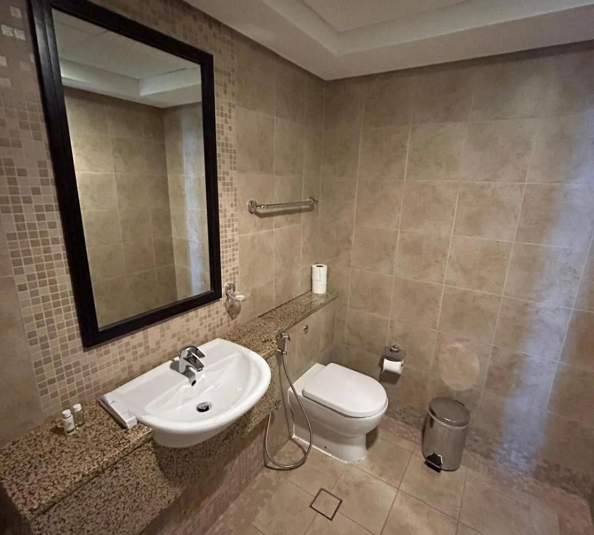 Luxury 2-Bedroom Apartment In Difc , Skyline Views Dubai